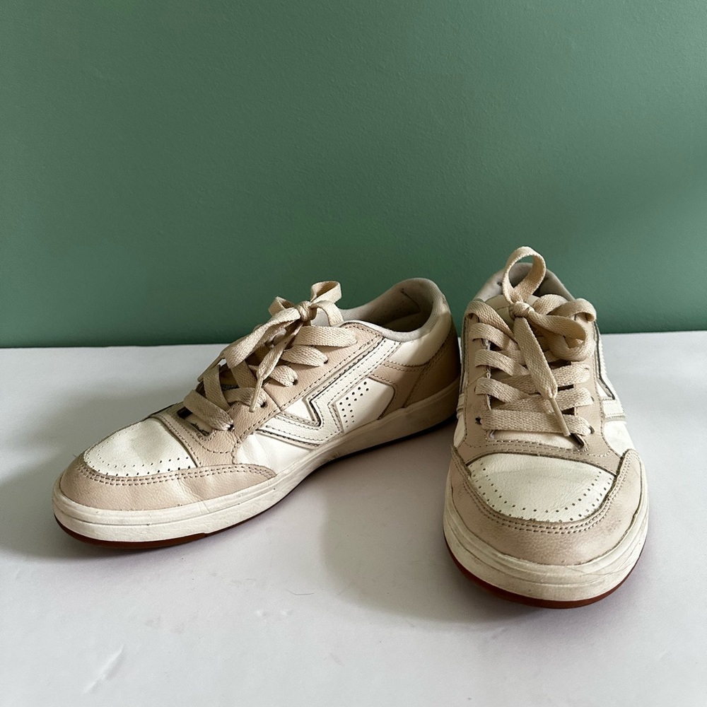 Lowland ComfyCush Leather Shoe